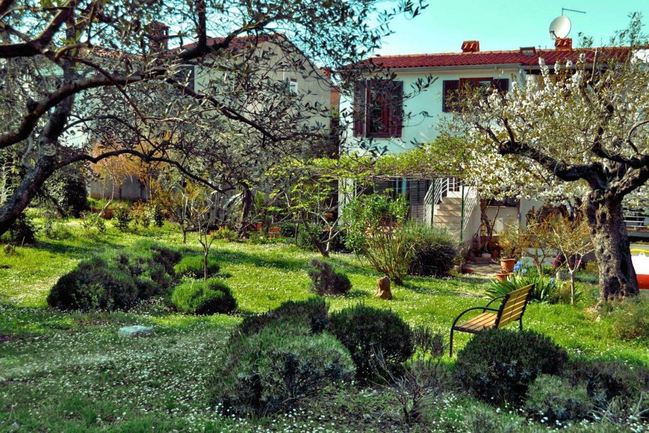 Apartment Rosa 2 Rovinj Exterior photo